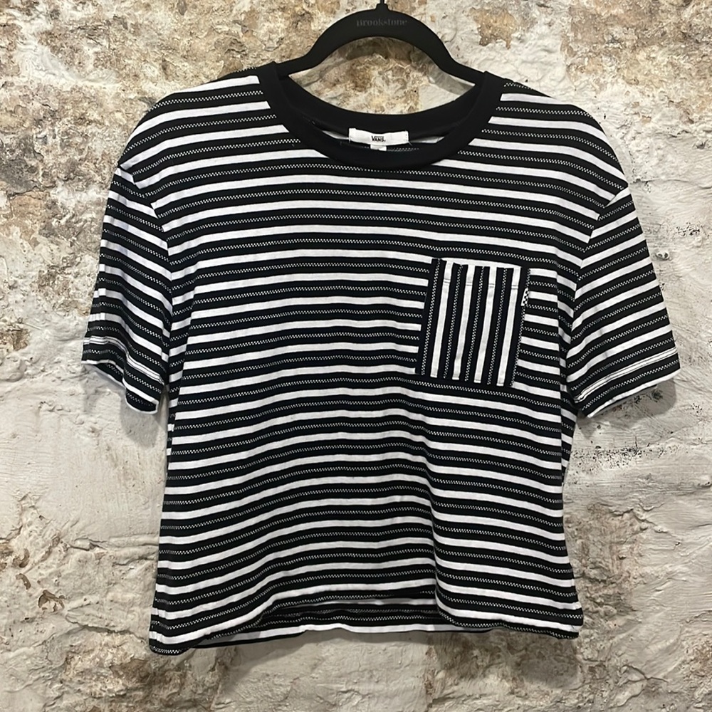 vans womens cropped tee